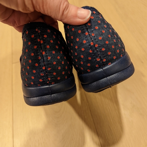 Cosyfeet Navy and Red Polka Dot Mary Jane Shoes extra wide - Picture 4 of 10